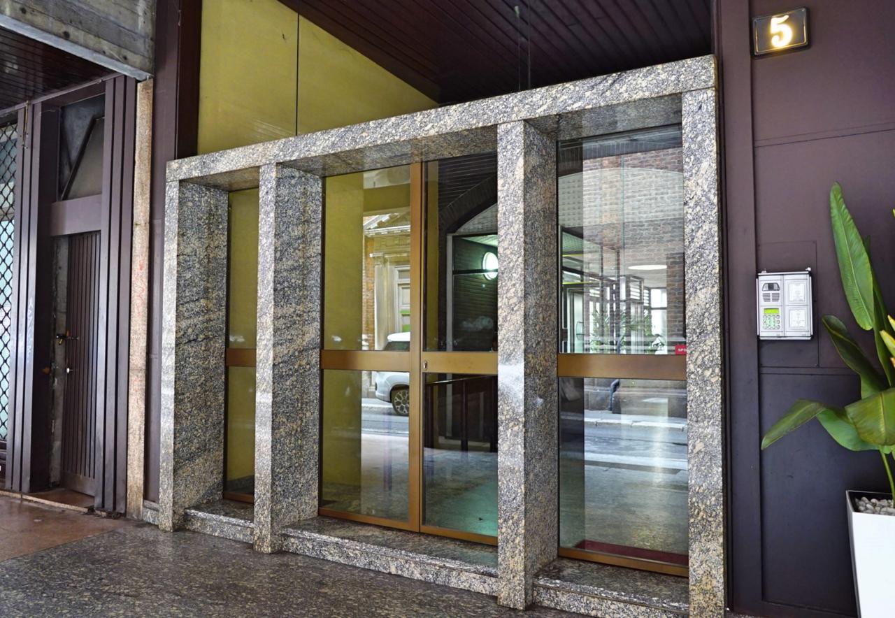 Duomo Apartment Milão Exterior foto